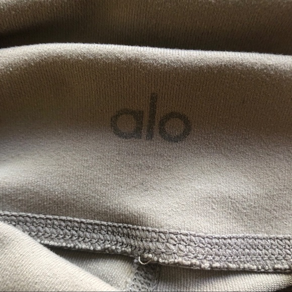 ALO YOGA Block High Waist Diagonal Mesh Leggings in Gravel Beige - Picture 6 of 8